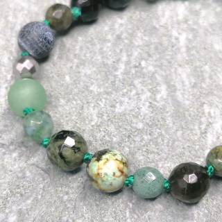 Edelstein Set Grün, Detailansicht Steine